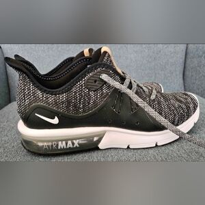 Nike Air Max Sequent 3 – Women’s Size 9.5 – Black/White